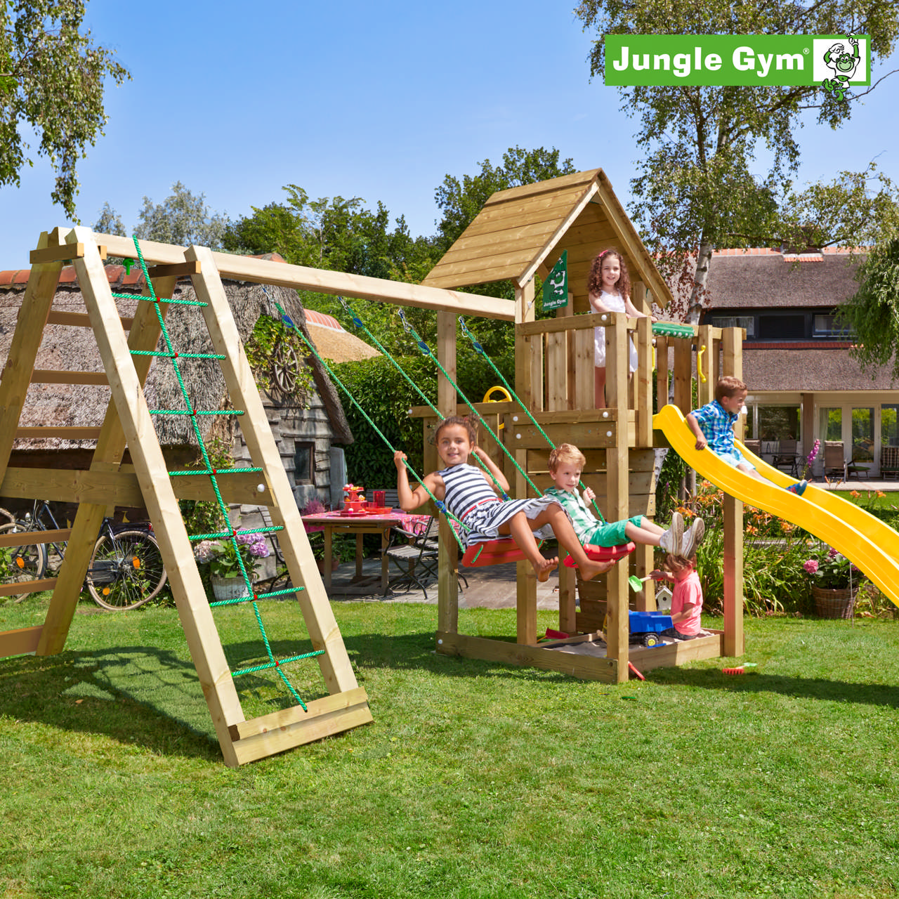 Playtower Jungle Gym Cubby m/2-Climb Module 220 and gul slide 