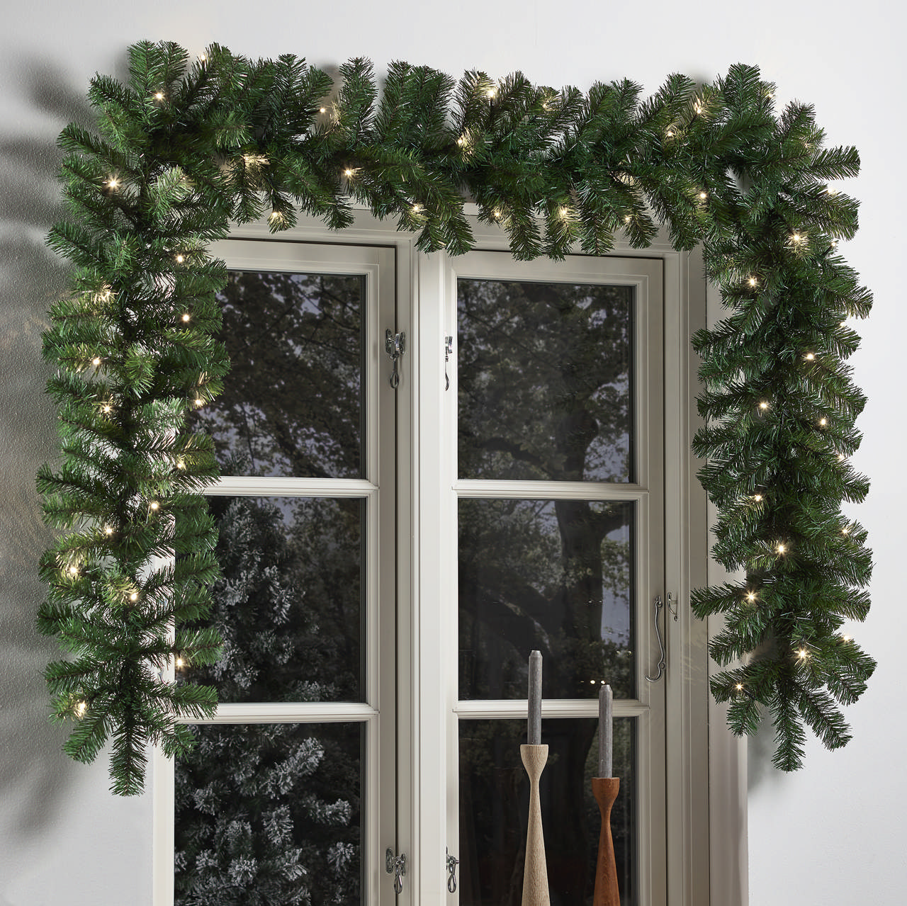Artificial spruce garland 240 cm, can be connected in series
