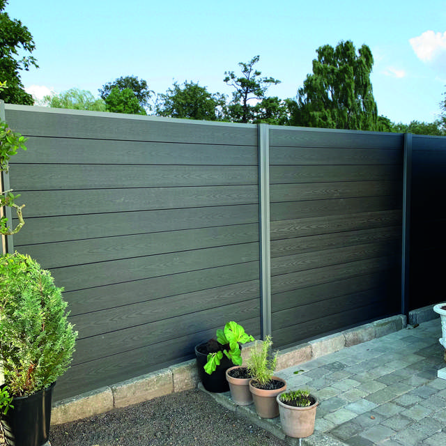 Composite in wood look Royal Verona, fence package, 2 modules, 177,7 cm high from HORTUS