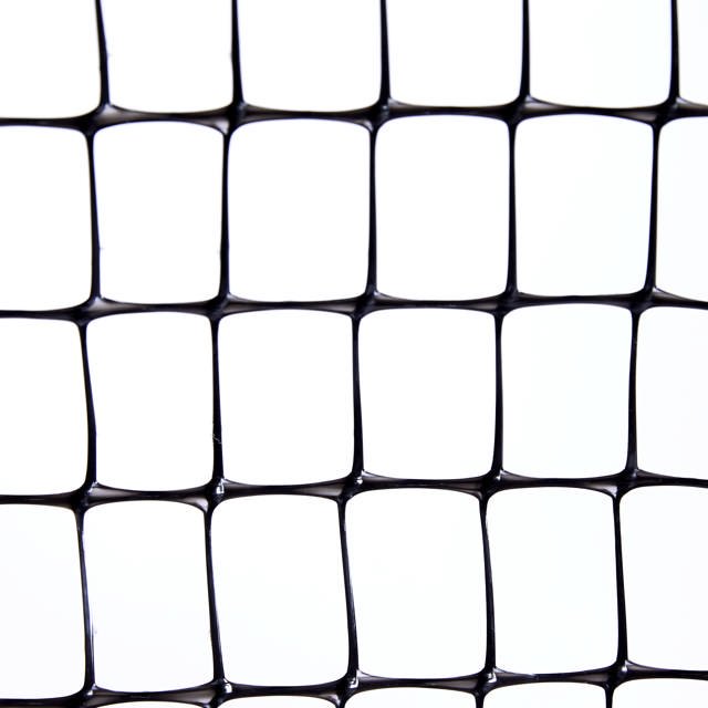 Plastic net 20 x 35 mm mesh, 1,5 x 100 m, black, NORDIC FENCE