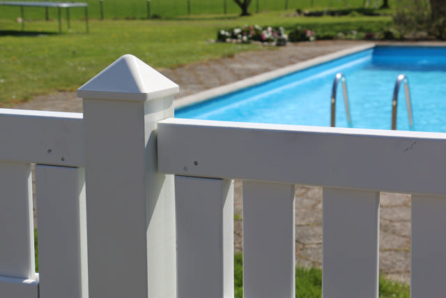 Kokille white aluminium post cap, PYRA 104