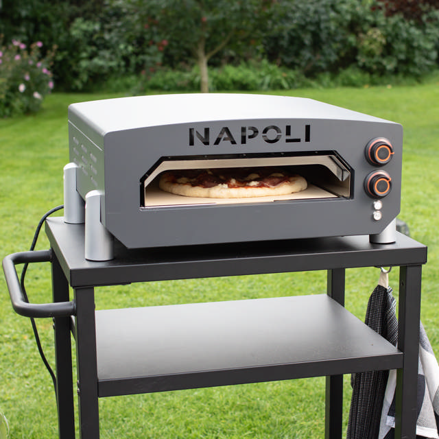 Pizza oven