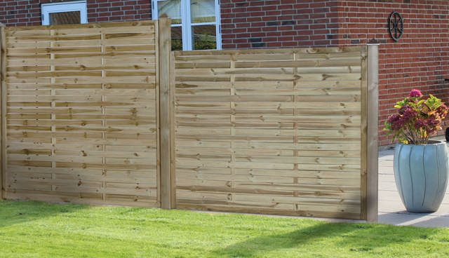 Slatted fence