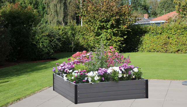 Flower bed